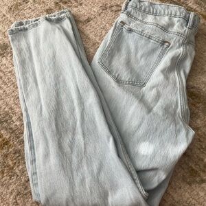 Distressed Abercrombie light straight jeans
